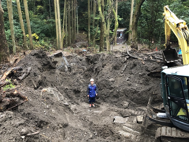 遊歩道土砂除去の状況