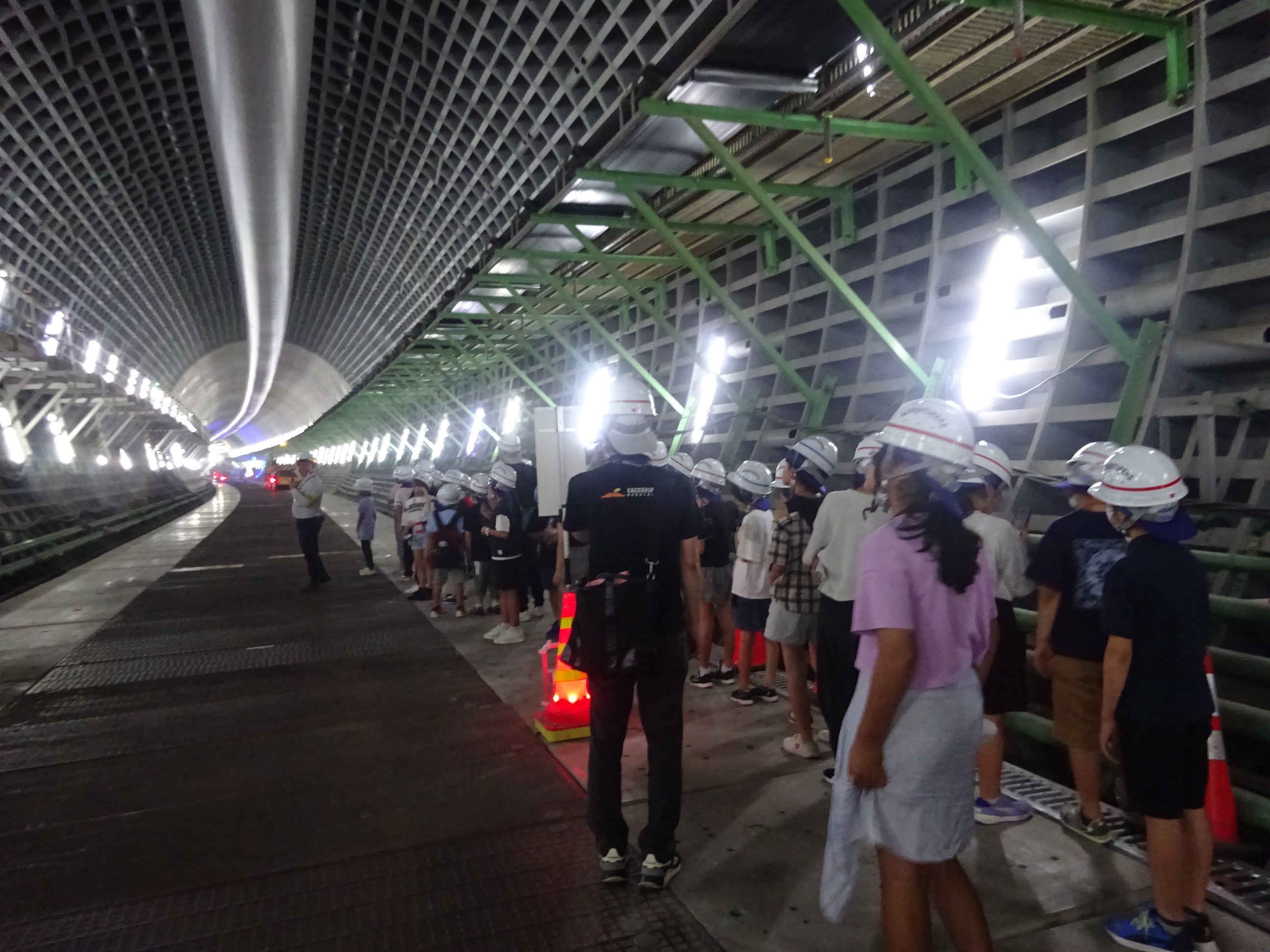 東西道路の探検状況