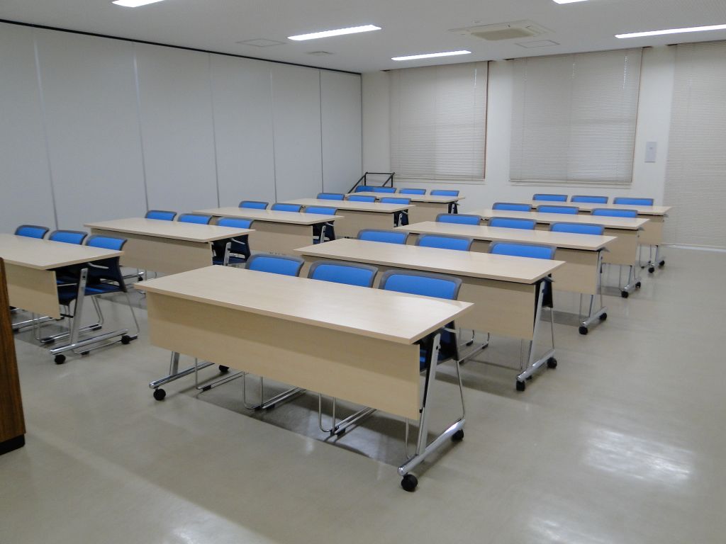 喜入公民館　中会議室１