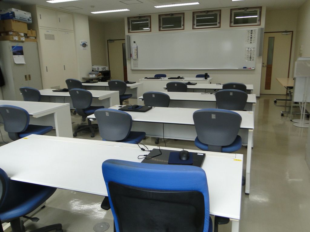 喜入公民館　視聴覚室