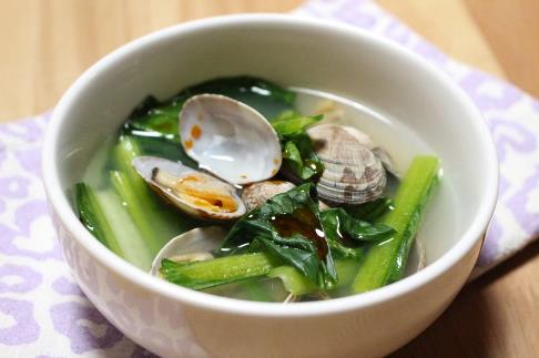 小松菜とあさりの中華スープ