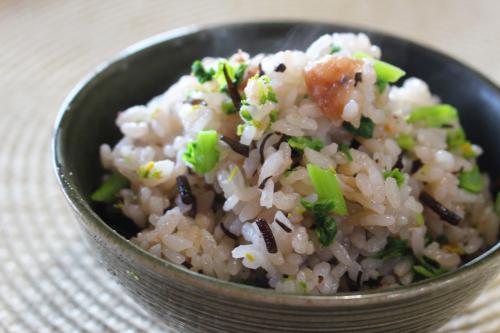 菜の花入り梅ひじきご飯